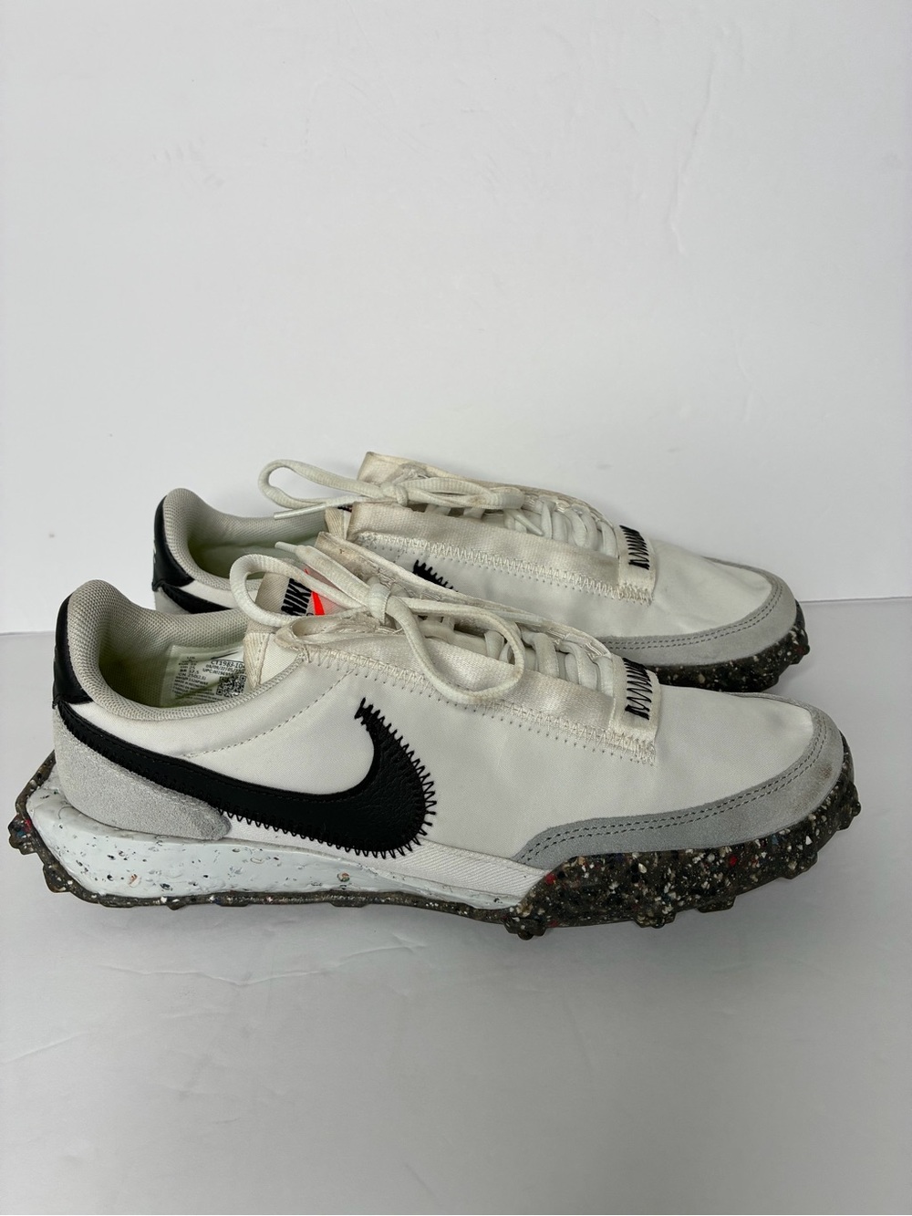 Nike Sport, Running, Durable White, Black & Gray Waffle-Style Low Top Sneakers 8